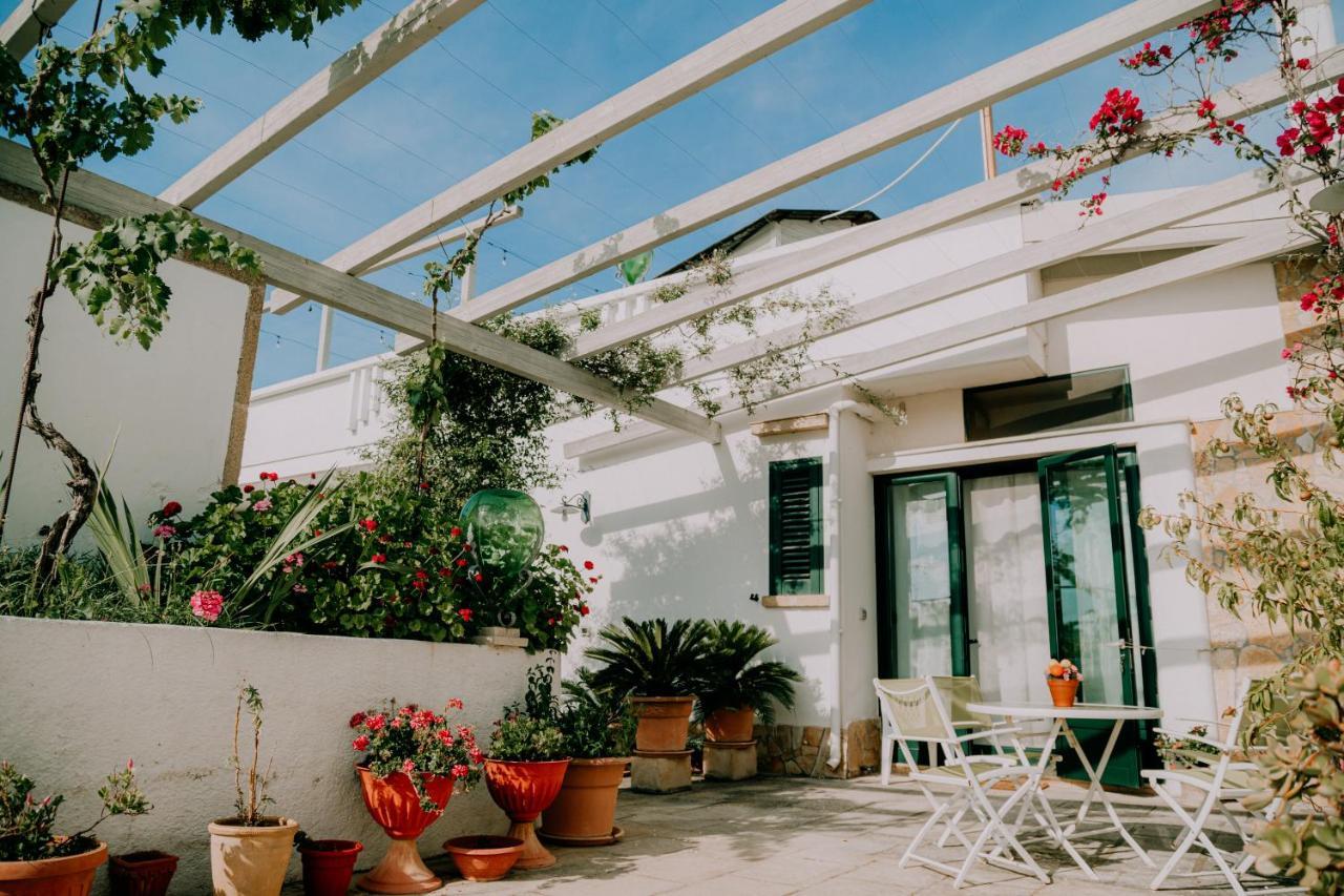 Masseria Agriturismo Il Sorriso Degli Ulivi - Dimora Di Charme Gallipoli Exterior foto