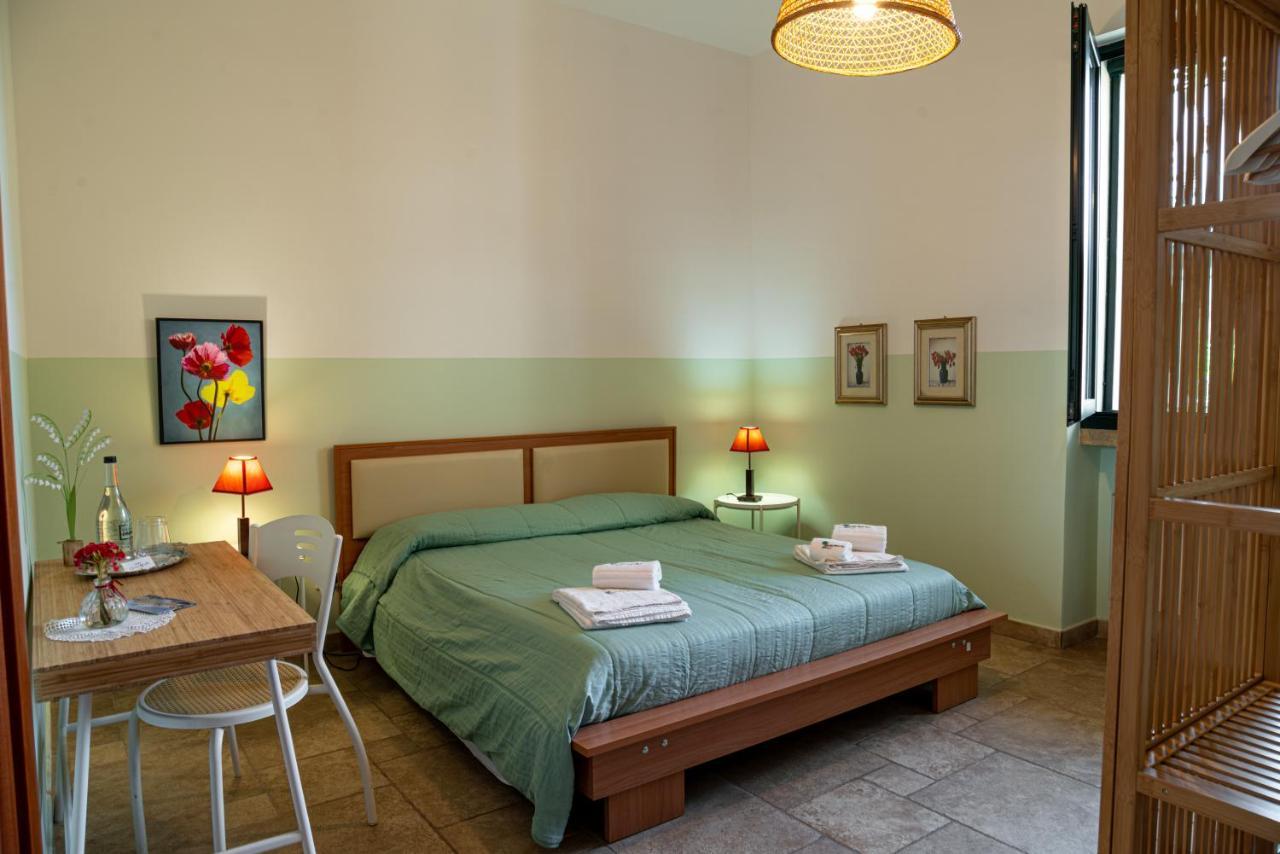 Masseria Agriturismo Il Sorriso Degli Ulivi - Dimora Di Charme Gallipoli Exterior foto
